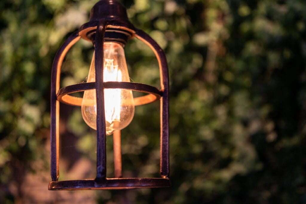 Outdoor Landscape Lighting Dos and Don’ts.