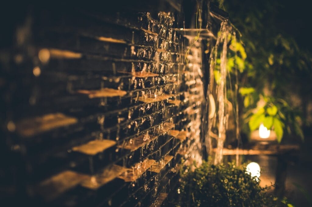 How to Prevent Outdoor Landscape Light Water Leaks?
